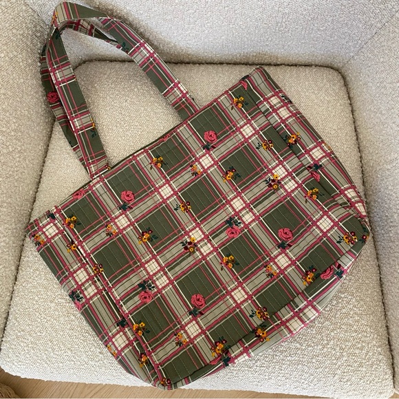 Petit Sezane Limited Edition Quilted Tote Bag - Picture 7 of 10